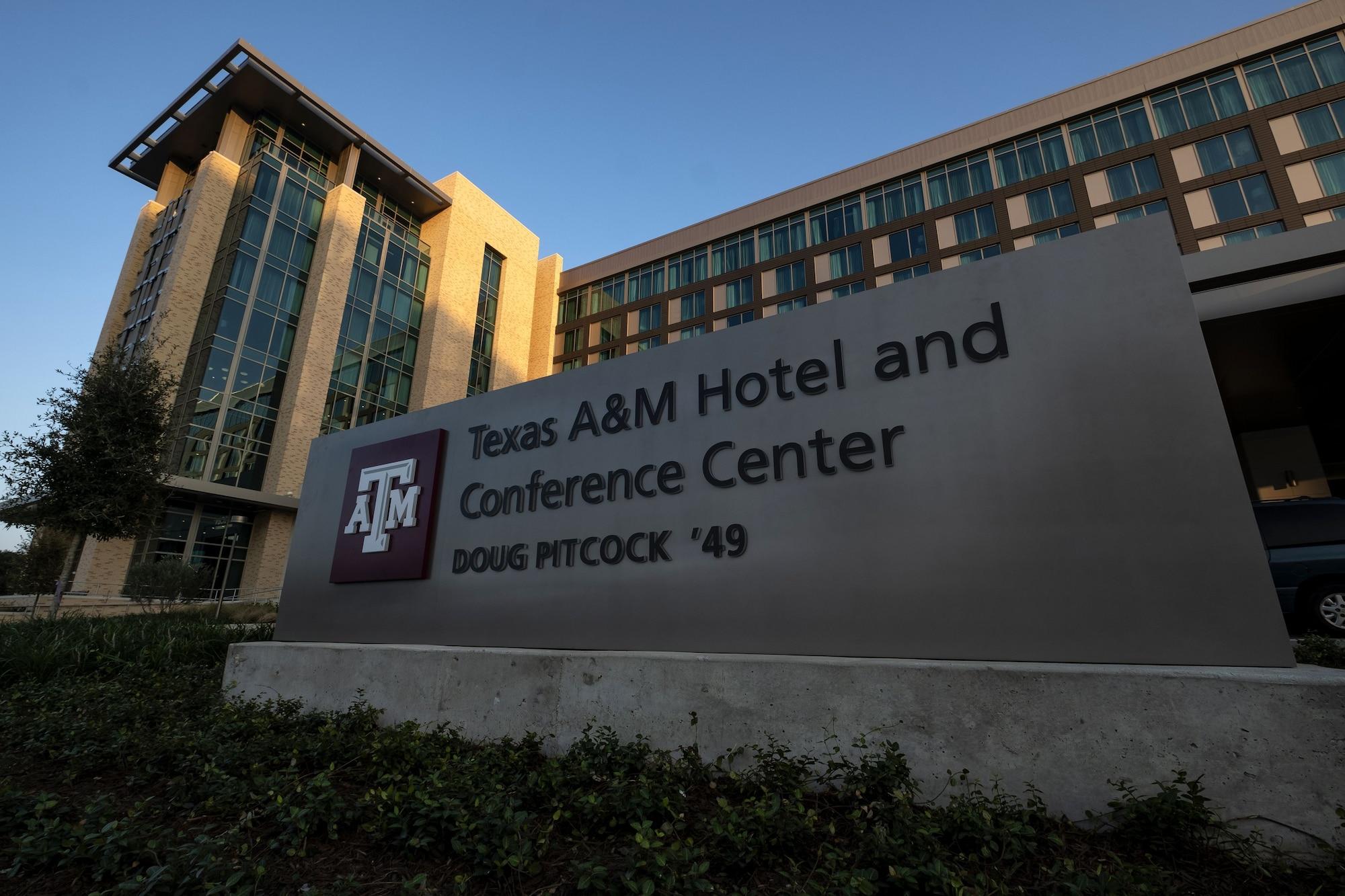 Texas A&M Hotel And Conference Center College Station Ngoại thất bức ảnh